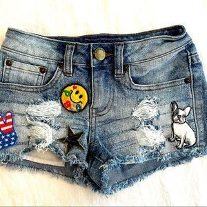 Tilly’s Girls XS Funky Denim Patch shorts